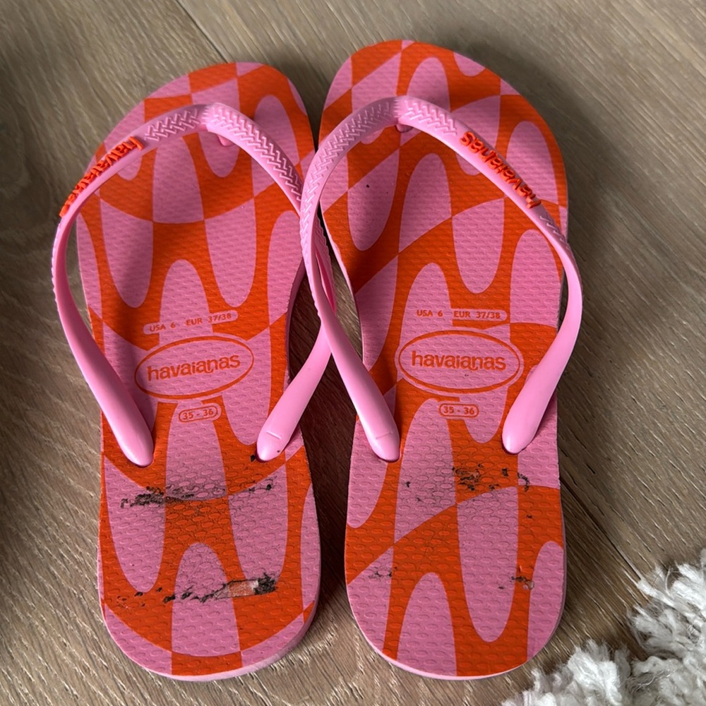 Pink and green Havaianas